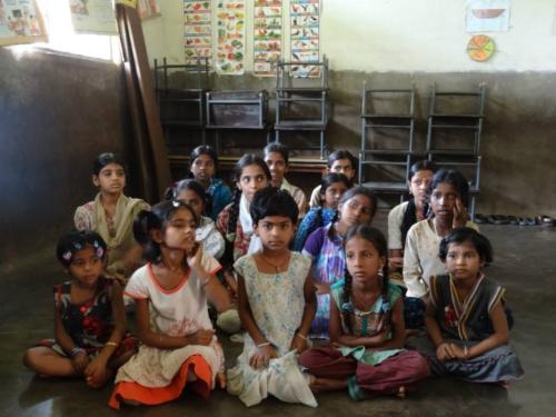 The kids of Dwarka Nele who recieved the scholarship from Padhaai